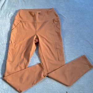 High waisted leggings Cargo pockets Sz M